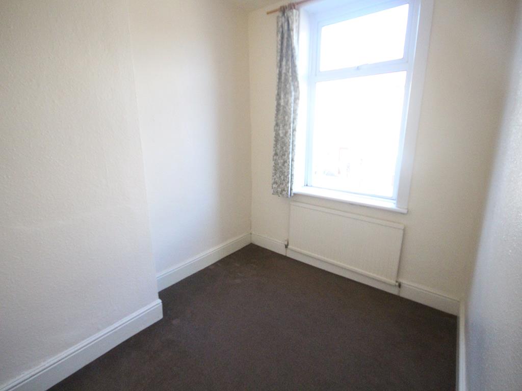 3 bedroom terraced house To Let in Barnoldswick - IMG_2179.jpg